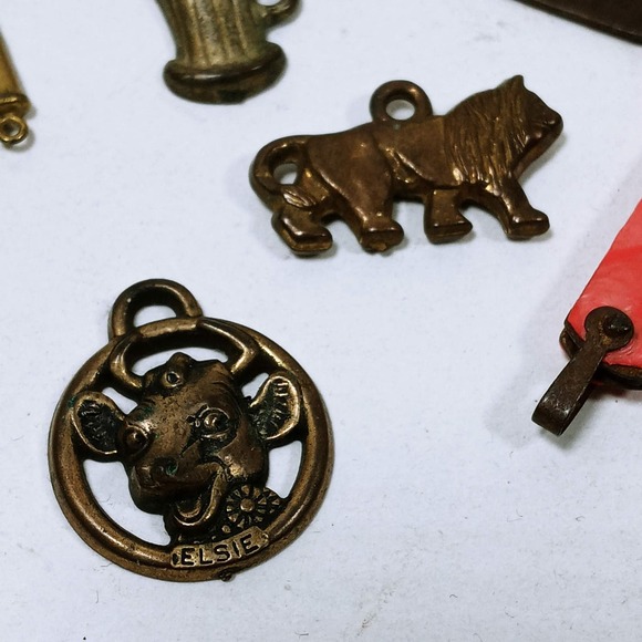 Vtg Cracker Jack Gumball Prize Metal Charms Hermonica Elsie Cow Tomahawk Teeth - Picture 3 of 9